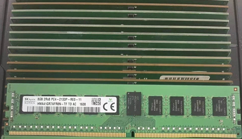 SK Hynix 8GB DDR4 2133 2Rx8 PC4-17000 HMA41GR7AFR8N-TF 288pin Server RDIMM RAM - Image 1 of 1