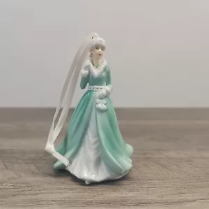 Royal Doulton 3" Silver Bells Figurine Christmas Ornament *no Box* - Picture 1 of 6