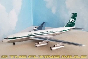 AeroClassics 1:200 720 Pakistan International AP-AXL - Picture 1 of 1