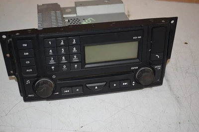 Discovery 3 L319 Range Rover Sport L320 Radio 6 Cd Player Head Unit VUX500540 - Image 1 of 4