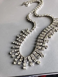 Vintage Multi Strang Strass Halskette, & passende Ohrringe - Bild 1 von 5