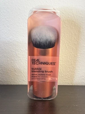 Cepillo mezclador de burbujas Real Techniques 260 Foto 1 de 2