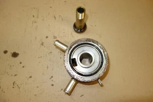 Yamaha yzf r6 2003 5sl oil filter mount engine motor - Picture 1 of 7