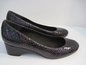 Stuart Weitzman Patent Leather Snake Print Closed Toe Wedges Heels Size 6 1/2 - Picture 1 of 6