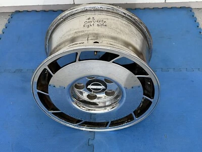 "Chevrolet Corvette 1984-1987 llanta cromada derecha OEM de fábrica 16""x8,5""" Foto 1 de 4