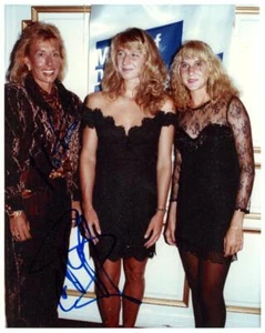 Martina Navratilova & Steffi Graf Signed Autograph 8x10 Photo - Tennis Champions - Picture 1 of 2