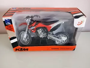 New Ray KTM 350 SX-F 2011 1:12 - Foto 1 di 1