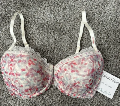 Sujetador Balconette Transparente Calvin Klein Ajuste Perfecto - 34D Copas Contorno Con Aros NUEVO Foto 1 de 4
