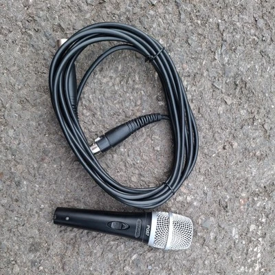 Shure PG57 Mikrofon mit 4,5 m strapazierfähigem XLR-Kabel - Bild 1 von 3