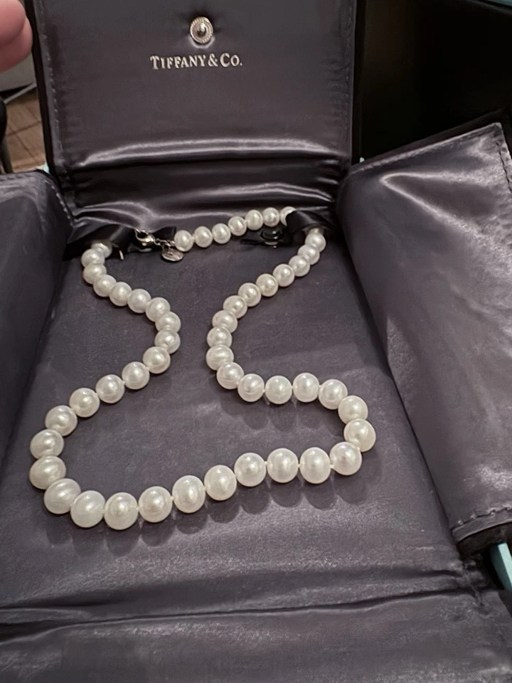Collar de perlas blancas Tiffany & Co. 16,5 de plata de ley 925 K18YG Foto 1 de 4