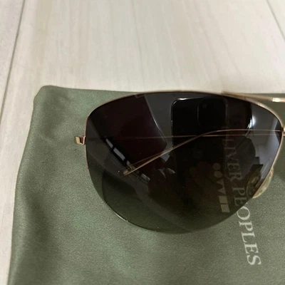 Gafas de sol verdes [OLIVER PEOPLE] STRUMMER Foto 1 de 4