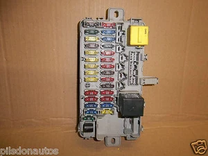 ROVER 45 1999-2004,MG ZS 2001-2004 INTERIOR BAJO TABLERO CAJA DE FUSIBLES YQE000070 - Imagen 1 de 1