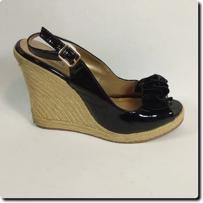 Cuñas de yute Charlotte Russe negras con volantes delanteras y traseras 7 Foto 1 de 4