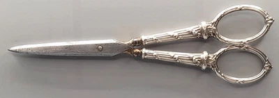 Ancienne Paire De Ciseaux à Raisins Fruits en Argent Massif Poinçonné et Métal . - Photo 1/4