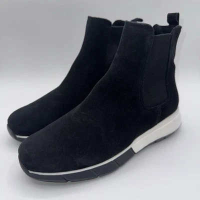 La Canadienne Newport Bootie Women’s Size 7 Black Waterproof Suede - Image 1 of 4
