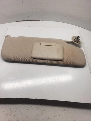 Used Right Sun Visor fits: 2006 Ford Taurus R. w/o illumination Right Grade A - Image 1 of 4