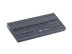 Leviton MC1616 Console programmabile 16 canali, NSI Micro-plex (MC-1616) - Foto 1 di 1