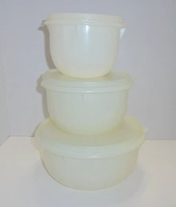 Vintage Tupperware Sheer Nesting Bowls with Lids 270, 271, 272 Mix & Store - Picture 1 of 15
