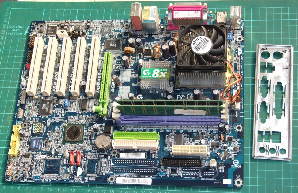 Gigabyte GA-7VT600 1394 ATX motherboard + AMD Athlon XP 1800+MHz CPU & 512Mb Ram - Image 1 of 4