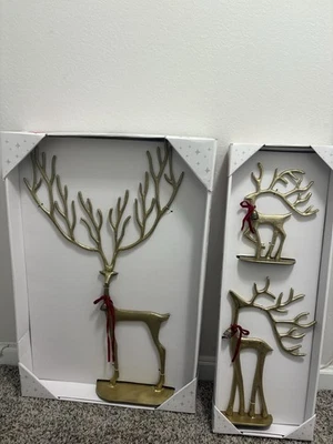 Aldi Merry Moments Sculpted Reindeer Gold Set of 3 FREE SHIPPING ✅ - Image 1 of 4
