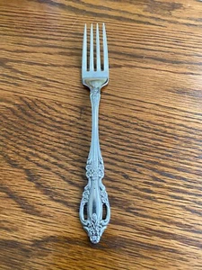 VTG Oneida Stainless Steel Flatware Raphael Dinner Fork - Picture 1 of 6