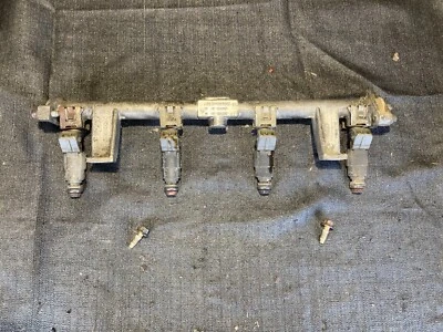 01-03 Ford Escort DOHC Zetec 2,0 L riel de combustible e inyectores Foto 1 de 4