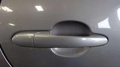 Manija de puerta exterior delantera derecha usada se adapta a: Chevrolet Impala 2006 delantero Ri Foto 1 de 4