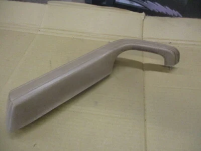 1984 - 1993 Jeep Cherokee XJ Arm Rest Right Pass Front Door Handle Pull - OEM - Image 1 of 4