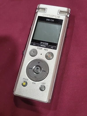 Olympus Digital Voice Recorder DM-720 - Image 1 of 4