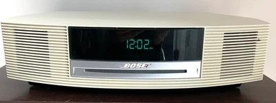 Bose Wave Music System - White - Plays CDs, AM/FM, Excellent Condition - Image 1 of 4