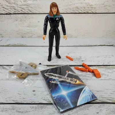 Playmates Star Trek First Contact Dr. Beverly Crusher 1996 5" Vintage Figure - Image 1 of 4
