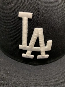 New Era Pink Bottom Los Angeles 7 1/2 - Picture 1 of 6