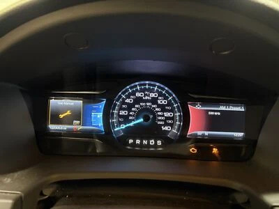 Medidor de velocímetro usado se adapta a: Ford Flex Cluster 2019 dos pantallas LCD de 4,2 en cl Foto 1 de 4
