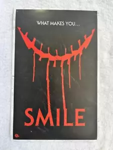 SMILE - 11"X17" Original Promo Movie Poster MINT 2022 Edición Limitada - Imagen 1 de 1