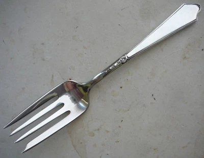 Lunt CHATEAU aka CHATEAU THIERRY Sterling Salad Fork No Mono  ☞PRISTINE☜ - Image 1 of 3