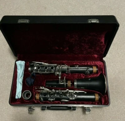 Clarinete de estudiante Jupiter JCL 710, ligeramente usado Foto 1 de 4