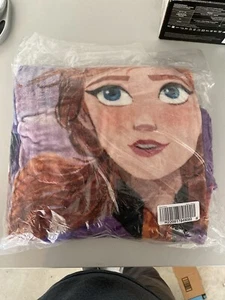 NEW Disney Frozen Anna and Elsa Throw Blanket, Factory Sealed. - Picture 1 of 6