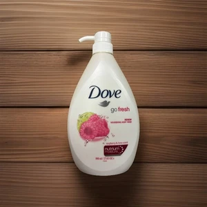 Dove Go Fresh Himbeer- & Limettenduft pflegendes Duschgel, 27,05 Oz. Große Größe - Bild 1 von 2