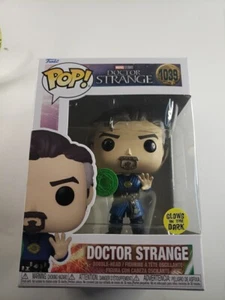 Funko Pop! Marvel Studios Doctor Strange Glows in the Dark #1039 Vinyl Figure  - Bild 1 von 2