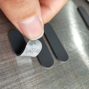 10 x Schwarze Silikonmöbelgleiter, Anti-Rutsch, selbstklebend für Parkett (Set) - Picture 1 of 3