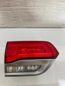 STOP FANALE FANALINO POSTERIORE PORTELLONE INT SX JEEP GRAND CHEROKEE 2018 - Bild 1 von 3