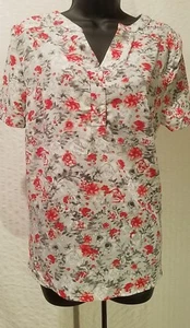 KENSIE GRAY BLACK RED FLORAL TOP BLOUSE SHORT SLEEVE V NECK SIZE M MEDIUM - Picture 1 of 7