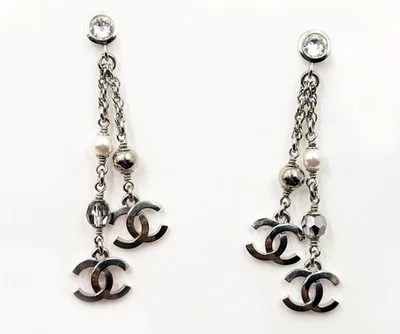 Chanel Nuevos Pendientes Colgantes Plata Redondos Cristal Plata Cuentas Perla CC Foto 1 de 4