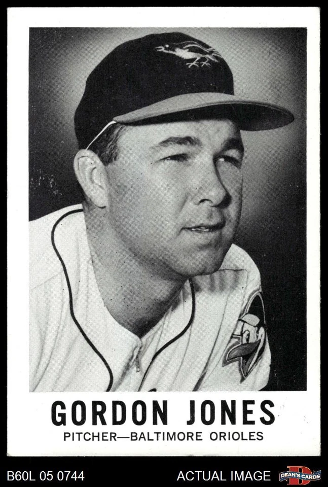 1960 Leaf #73 Gordon Jones Orioles 5 - EX - Image 1 of 1