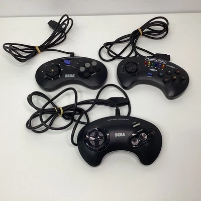 3x SEGA Mega Drive Controllers - Control Pad, Fighter Pad, Honey Bee (E2) W#661 - Image 1 of 4