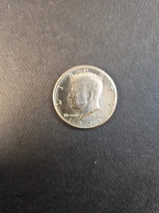 (RARE) 1971-D Kennedy Half Dollar ⚡ Off-Center Strike Coin ⚡ AU - Picture 1 of 4