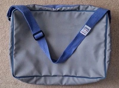 Rarissima Borsa Porta Computer Olivetti Personal Computer M15 Vintage Collezione - Immagine 1 di 4