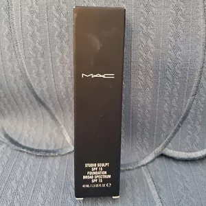 MAC Studio Sculpt LSF15 Foundation NC20. Volle Größe 40ml/1,3oz NEU IM KARTON - Bild 1 von 3