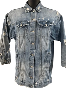 Essue Women's Size Medium Blue Denim 3/4 Sleeve Distressed Trucker Shirt Top - Picture 1 of 8