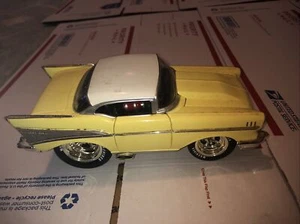 Muscle Machines 57 Chevy Bel Air 1:24 Scale Canary Yellow Loose - Picture 1 of 6